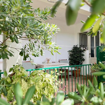 Room Tai - Spacious And Comfy With Private Terrace Đảo Hvar Ngoại thất bức ảnh
