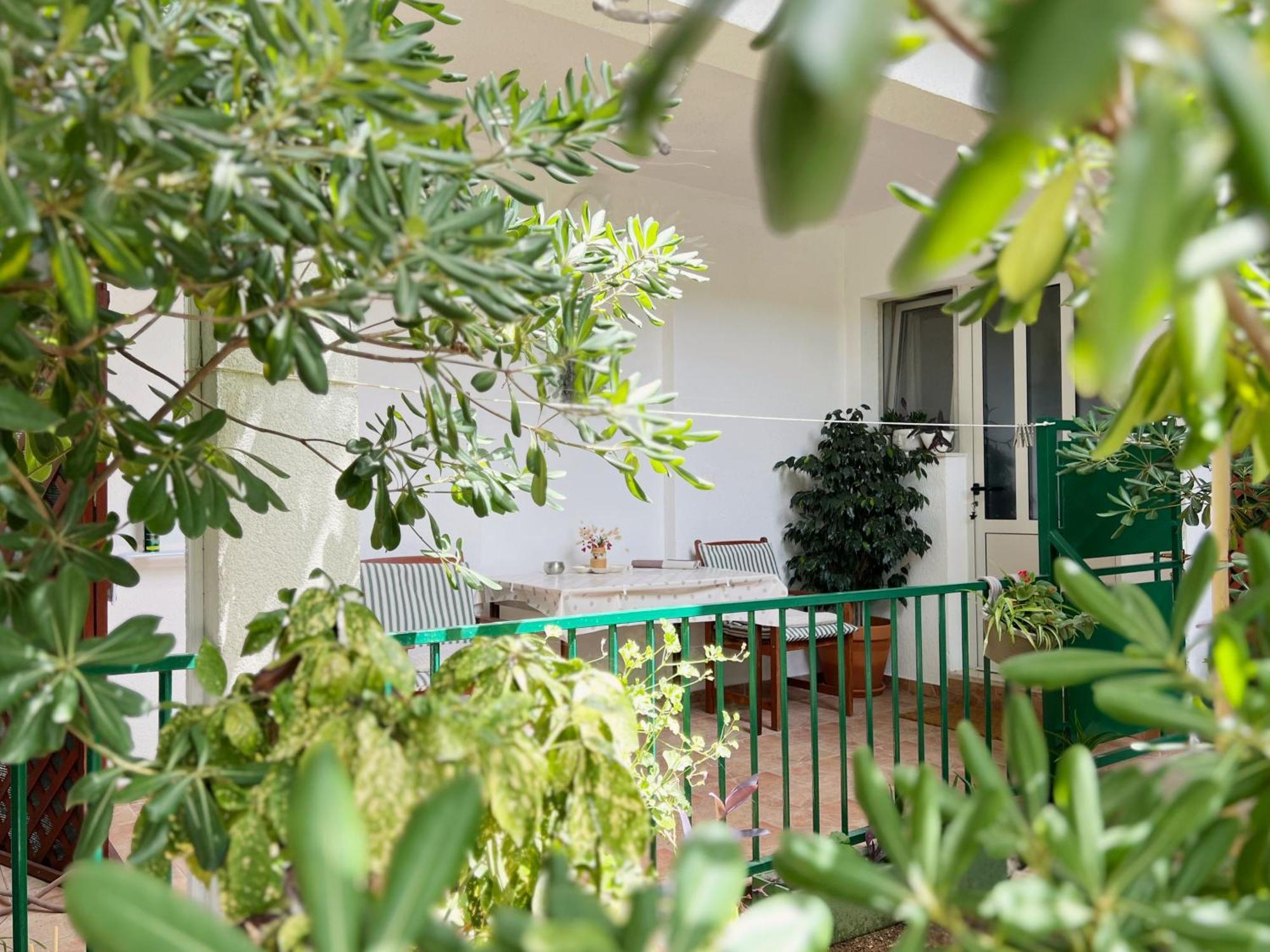 Room Tai - Spacious And Comfy With Private Terrace Đảo Hvar Ngoại thất bức ảnh