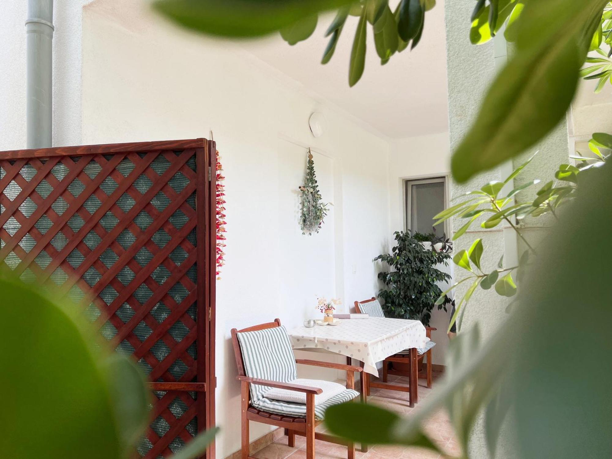 Room Tai - Spacious And Comfy With Private Terrace Đảo Hvar Ngoại thất bức ảnh